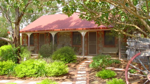 Langmeil Cottages - Hervey Bay Accommodation 0