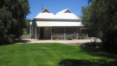 Naracoorte – Showgrounds Cottage - Hervey Bay Accommodation 0