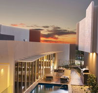 The Frames - Luxury Riverland Accommodation - Hervey Bay Accommodation