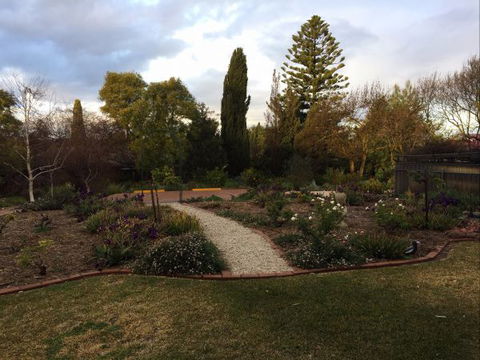 Lyreen's Apartment Bed And Breakfast - Hervey Bay Accommodation 9
