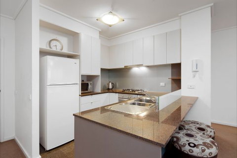 Melbourne Tower Apartment - Hervey Bay Accommodation 2