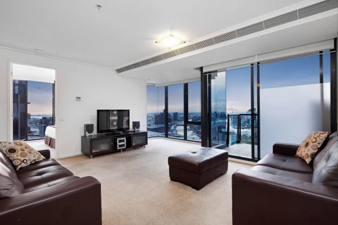 Melbourne Tower Apartment - Hervey Bay Accommodation 3