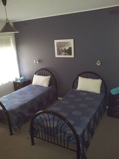 Melaleuca Grove Holiday Units & Motor Inn - Hervey Bay Accommodation 3