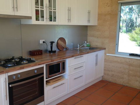 Muntiri Lodge Eco Retreat - Tourism Hervey Bay 4