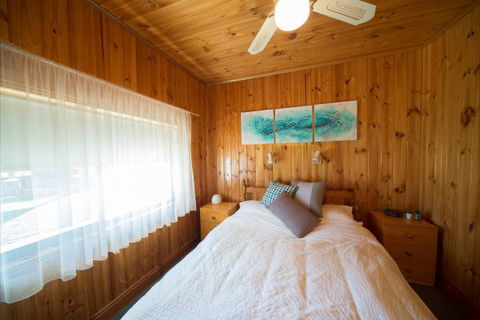 Mundic Waterfront Cottages - Hervey Bay Accommodation 7