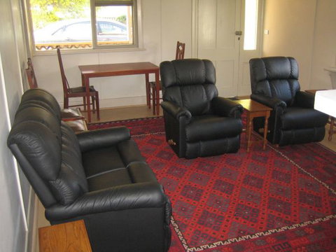 Naracoorte – Showgrounds Cottage - Hervey Bay Accommodation 2