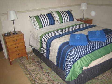 Naracoorte – Showgrounds Cottage - Hervey Bay Accommodation 4