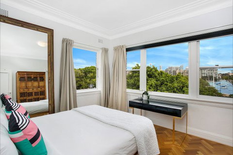 New Beach Apartment - Hervey Bay Accommodation 8