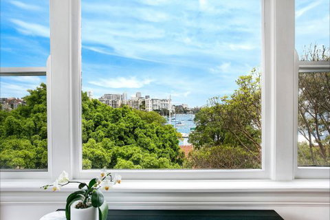 New Beach Apartment - Hervey Bay Accommodation 9