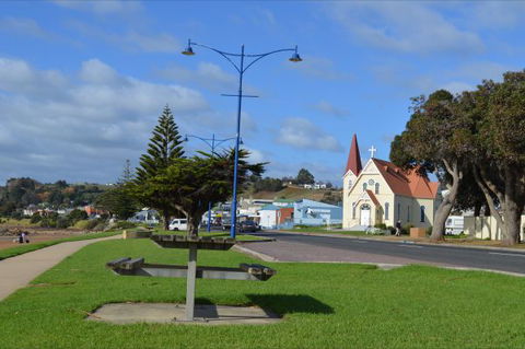 Penguin Seaside Motel - Hervey Bay Accommodation 6
