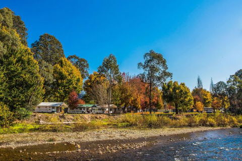 Porepunkah Bridge Holiday Park - Hervey Bay Accommodation 0