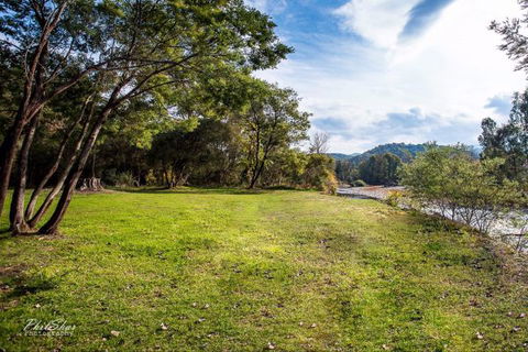 Porepunkah Bridge Holiday Park - Hervey Bay Accommodation 4