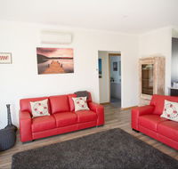 RED FIN part of BLUE FIN HOLIDAY HOMES - Hervey Bay Accommodation