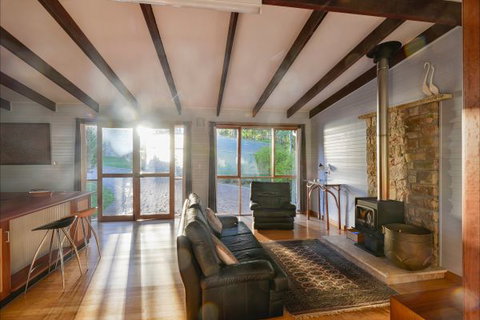 Ridgetop Hideaway - Hervey Bay Accommodation 1
