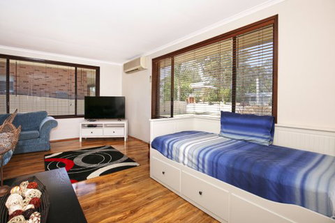Sandy Toes Beach House - Tourism Hervey Bay 0