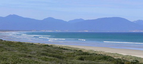 Sandy Point Beach Escape - Hervey Bay Accommodation 1