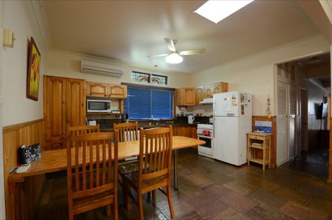 Seahaven Holiday House - Hervey Bay Accommodation 6