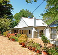 Sefton Cottage - Hervey Bay Accommodation