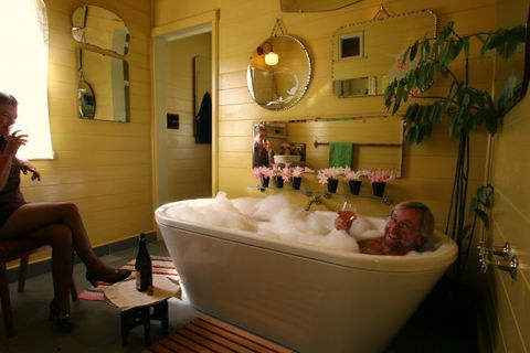 Shurdingtons Cottage - Hervey Bay Accommodation 2