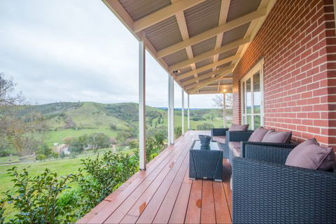 Shearer's Hill - Luxury Farm Stay - Hervey Bay Accommodation 6