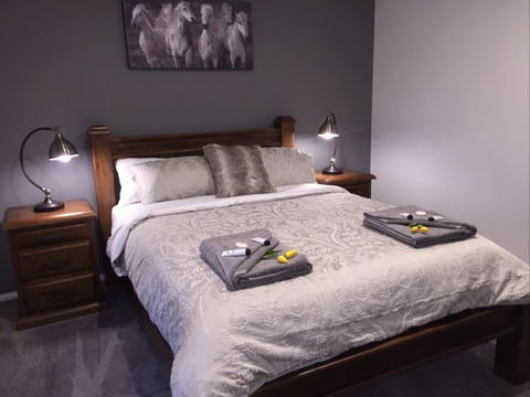 Swagman Homestead At Stockman's Ridge Wines - Hervey Bay Accommodation 5