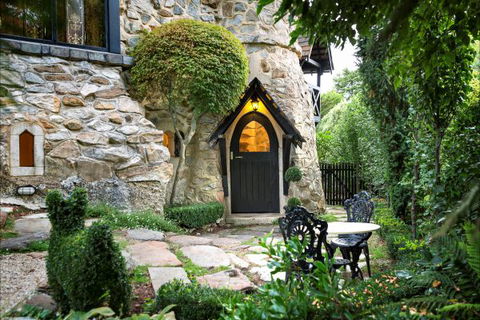 The Castle Keep B&B - Hervey Bay Accommodation 1