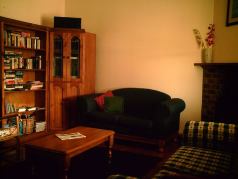 The Cottage No 12 On North - Hervey Bay Accommodation 1