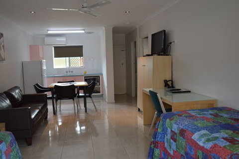 The Rover Holiday Units/Motel - Hervey Bay Accommodation 1