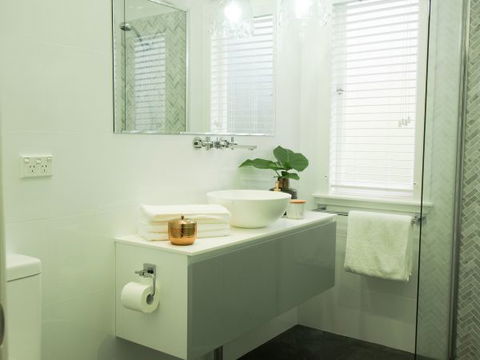 The Milton Bungalow - Hervey Bay Accommodation 7