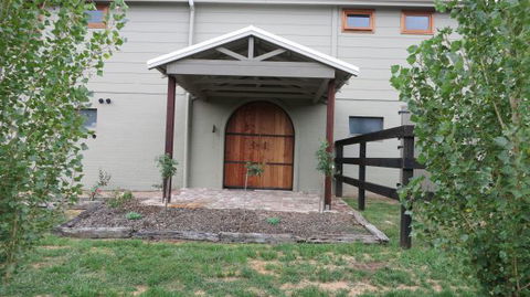 The Loch Barn - Hervey Bay Accommodation 0