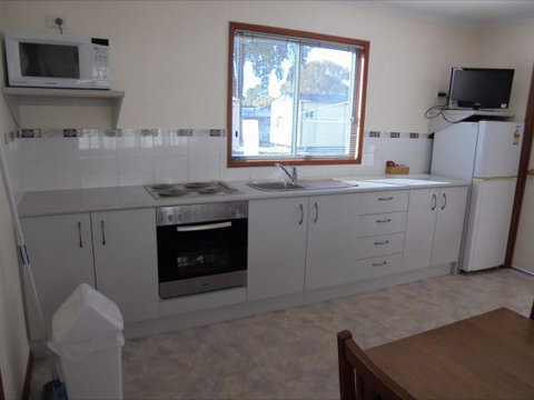 Wagga Wagga Tourist Park - Hervey Bay Accommodation 2