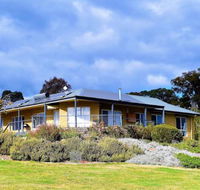 Wild Dog Rise - Hervey Bay Accommodation