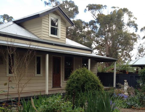 Woodland Mirth Holiday Retreat - Hervey Bay Accommodation 0