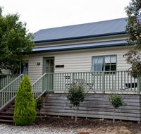 Wood Duck Cottages - Hervey Bay Accommodation