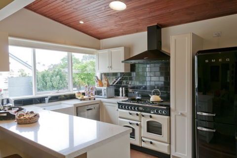 Wood Duck Cottages - Hervey Bay Accommodation 1