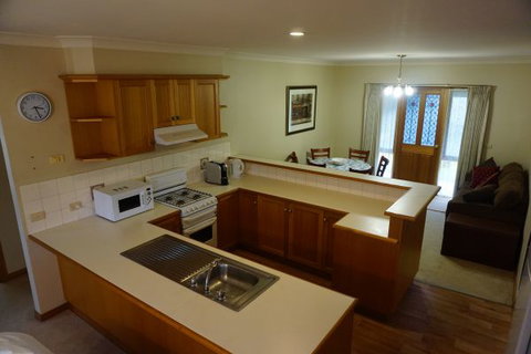 Abrigo Apartment - Tourism Hervey Bay 3