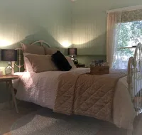 Telegraph Retreat Cottages - Hervey Bay Accommodation