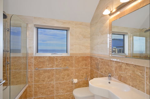 Albatross - Hervey Bay Accommodation 7