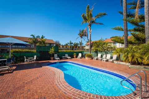 Aquarius Merimbula - Hervey Bay Accommodation 1