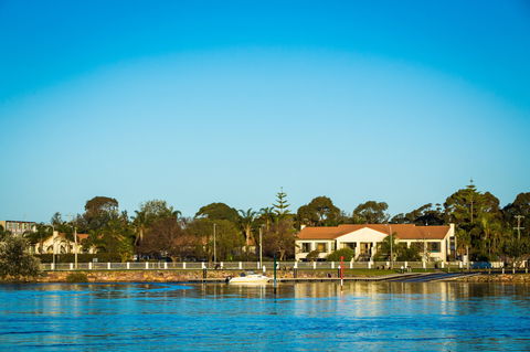 Aquarius Merimbula - Hervey Bay Accommodation 7