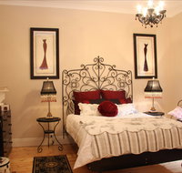Azalea Cedar-Rose Villa - Hervey Bay Accommodation