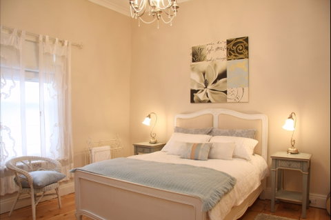 Azalea Cedar-Rose Villa - Hervey Bay Accommodation 2