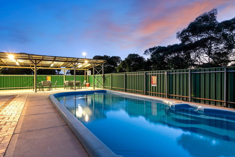 Border Village Roadhouse - Tourism Hervey Bay 1