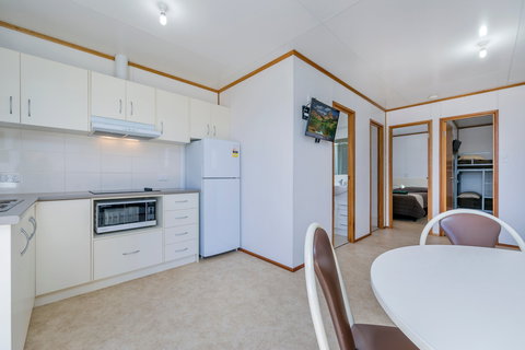 Border Village Roadhouse - Tourism Hervey Bay 5