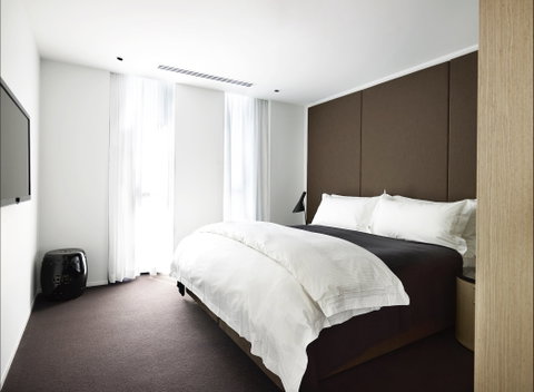 Burbury Hotel - Hervey Bay Accommodation 2