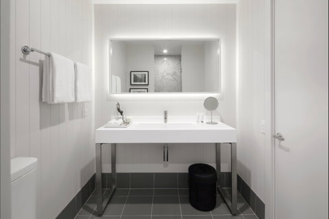 Burbury Hotel - Hervey Bay Accommodation 7