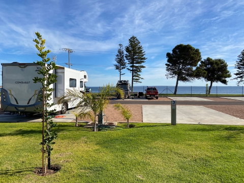 Ceduna Foreshore Caravan Park - Hervey Bay Accommodation 0