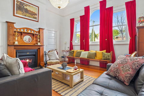 Cygnet Old Bank B&B - Hervey Bay Accommodation 6
