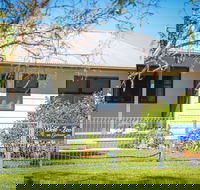 Dell-Lee Cottage - Hervey Bay Accommodation