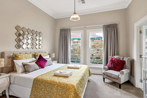 Grandview Accommodation - The Elm Tree Apartments - Hervey Bay Accommodation 2